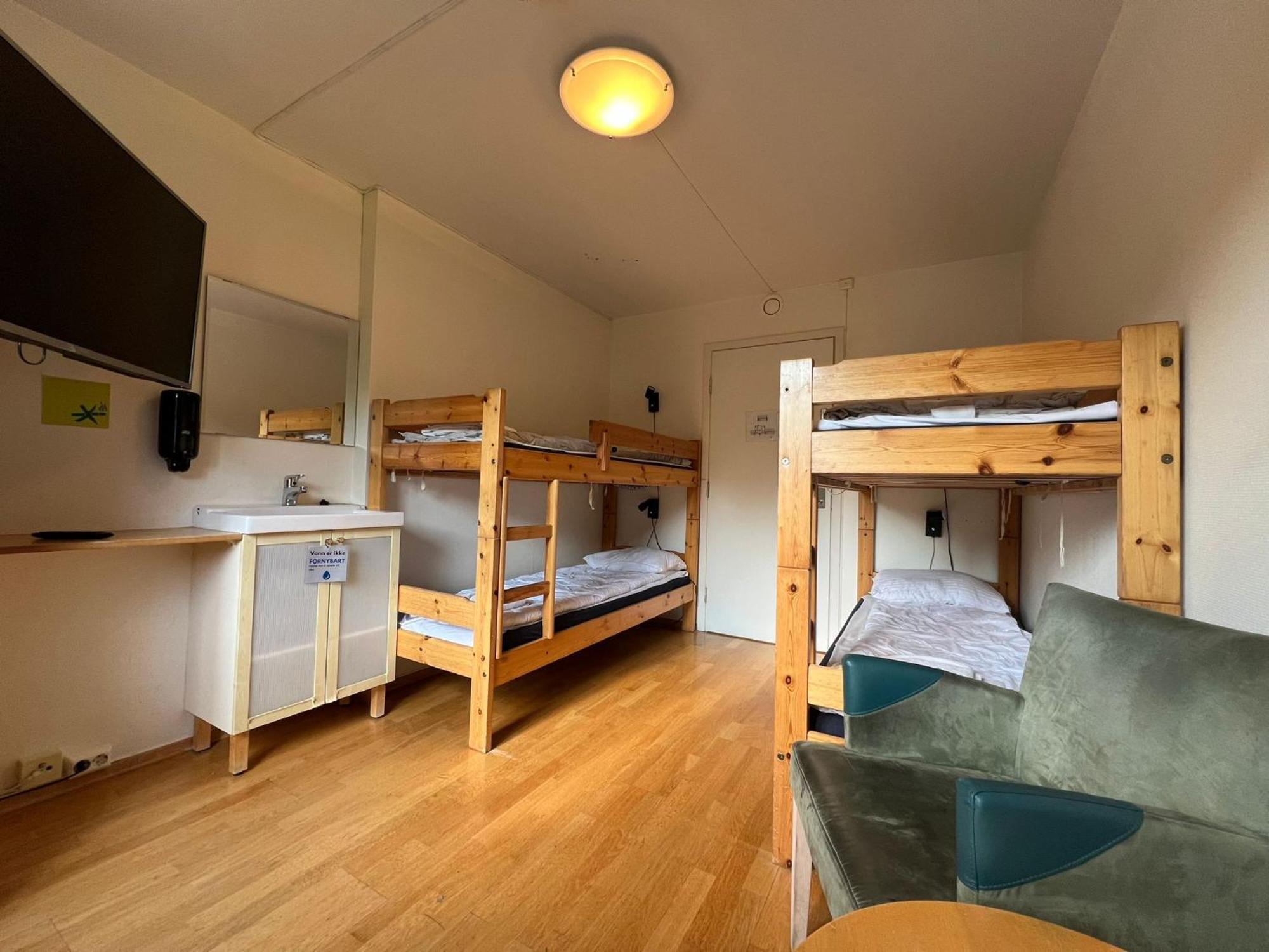 Gjovik Hovdetun Hostel エクステリア 写真